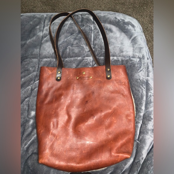 Tan Tote - Picture 2 of 2